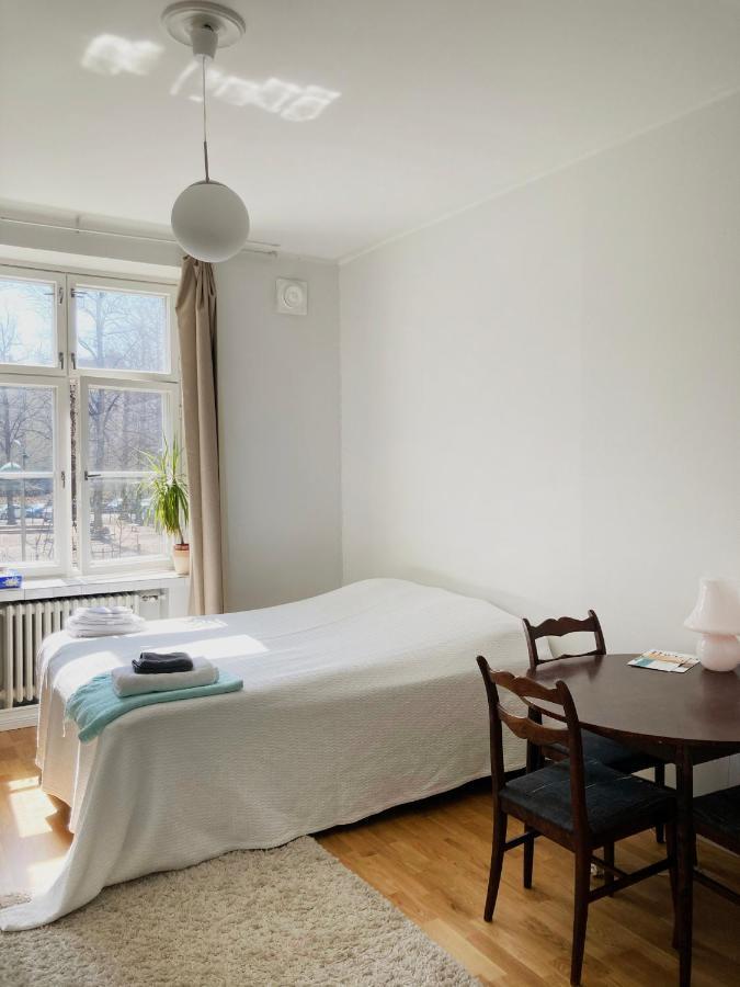 Huoneisto Bright One-room Studio In The Heart Of Kallio *